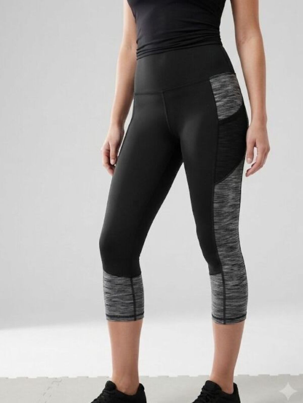 Women's Black and Gray Leggings